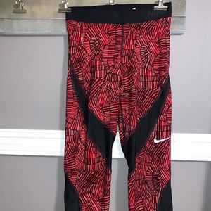 Nike Pro Cropped Leggings Size Small
